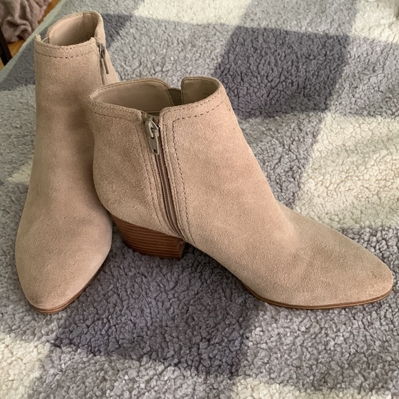 Suede booties size 7 - Picture 3 of 8